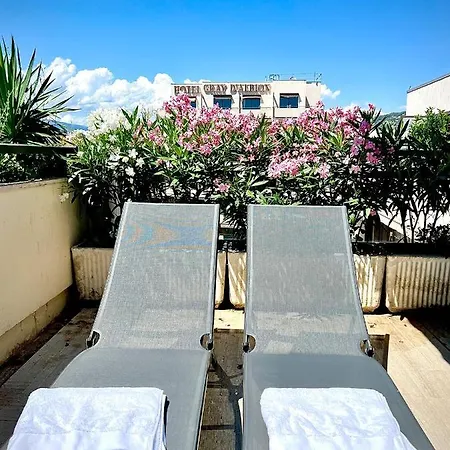 Grand 2 Pieces Gray D'albion Cannes